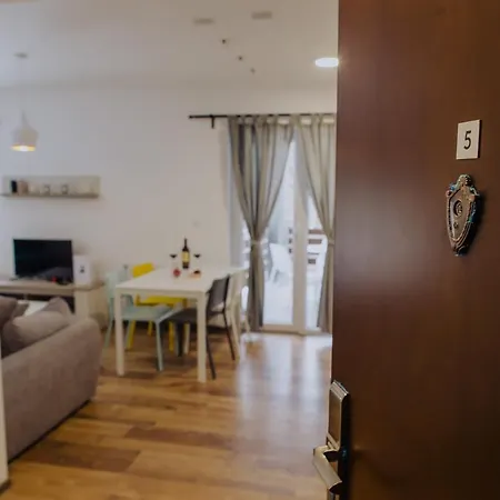 Апартаменты Planinsko Srce *